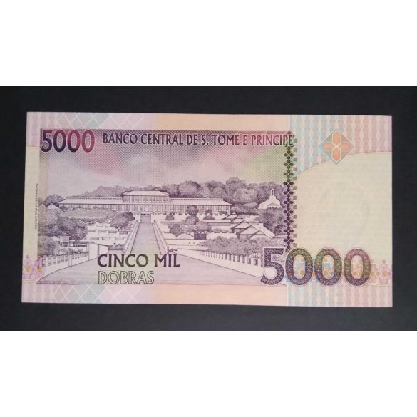 Sao Tome and Principe 5000 Dobras 2004 UNC 