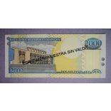 Dominika 2000 Pesos 2002 UNC - Specimen