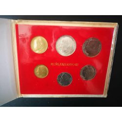   Vatikán II. János Pál pápa érme szett 1983 UNC, ezüst 500 Lírát tartalmaz