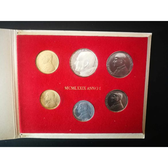 Vatikán II. János Pál pápa érme szett 1979 UNC, ezüst 500 Lírát tartalmaz