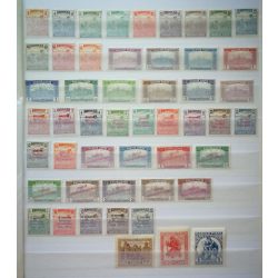 Magyarország 1919-20, 50 db bélyeg, zömében falcos * G3