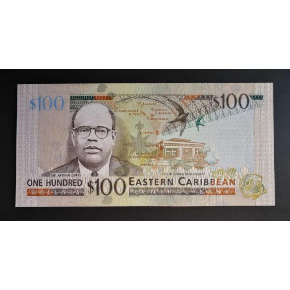 Kelet-karibi Államok 100 Dollars 2015 UNC