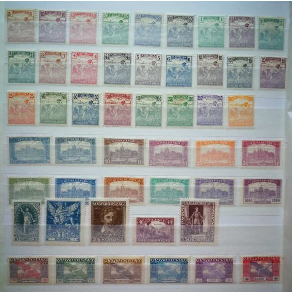 Magyarország 1920-24, 49 db bélyeg zömében falcos * G3 