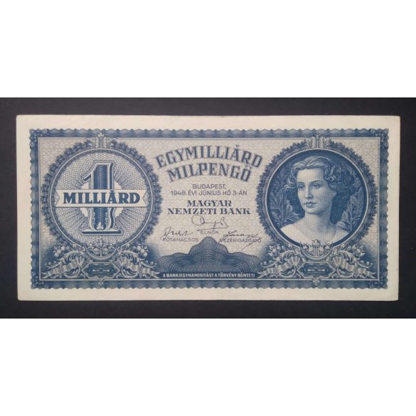 Hungary 1 billion Milpengő 1946 Aunc