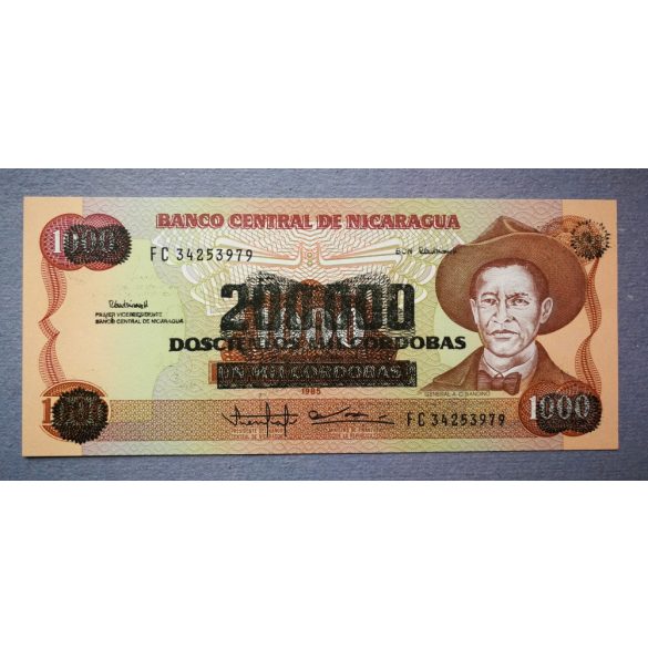 Nicaragua 200000 Cordobas 1990 UNC Overstamped 