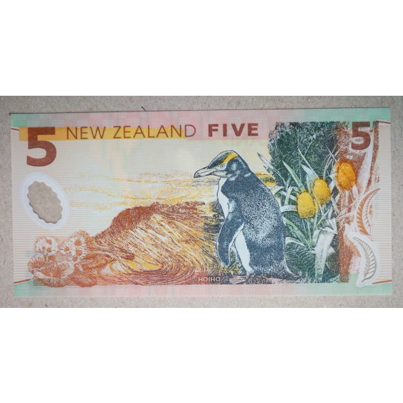 New Zealand 5 Dollars 2006 UNC