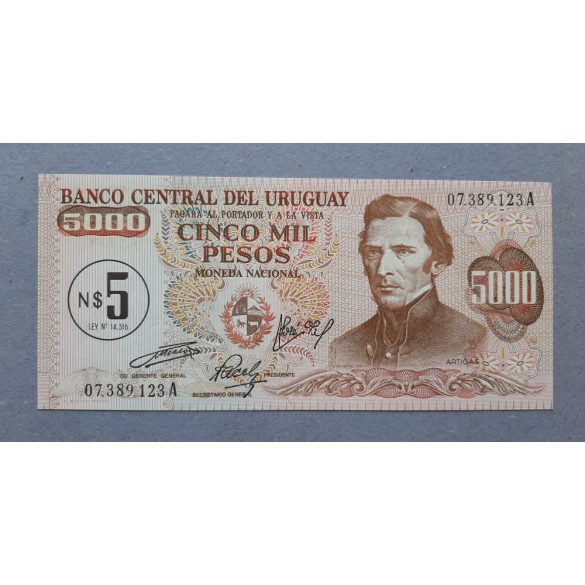 Uruguay 5000 Pesos with 5 Pesos overstamping 1975 UNC